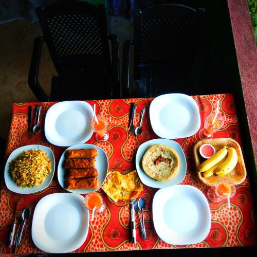Comida en la habitación en casa particular o alrededores