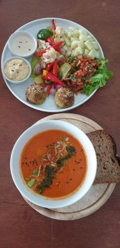 Φαγητό σε αυτό το ξενοδοχείο ή κάπου εκεί κοντά