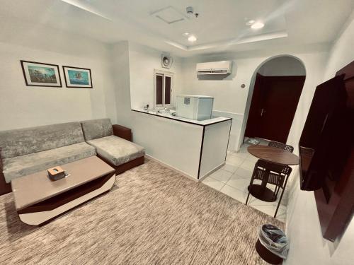 Afbeelding uit fotogalerij van ركن الوطن للشقق المخدومة - الروابي in Jeddah