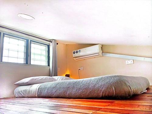 Postel nebo postele na pokoji v ubytování Loft Studio apartment