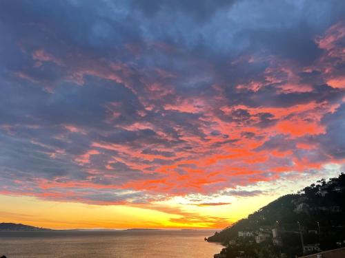 Gallery image of Duplex bord de mer in Théoule-sur-Mer