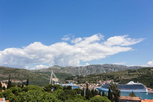 Imagen de la galería de Apartments Laledo, en Dubrovnik