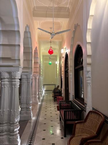 Posezení v ubytování Hotel Mandawa Vilas