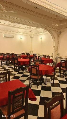 Restaurace v ubytování Hotel Mandawa Vilas