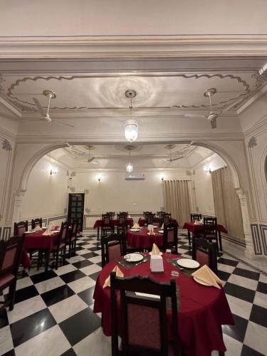 Restaurace v ubytování Hotel Mandawa Vilas