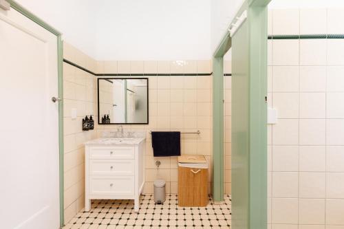 Ein Badezimmer in der Unterkunft Royal Hotel Dungog