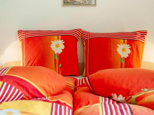 Apartment in Strengen near Ski Slopesにあるベッド
