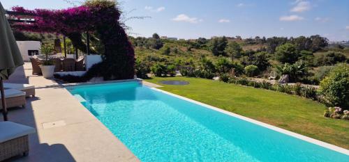 Ericeira Design Villa with Private Pool & stunning Views
