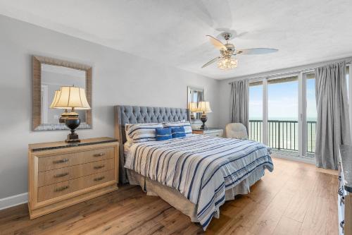 Ένα ή περισσότερα κρεβάτια σε δωμάτιο στο DiMucci Towers Ten 1604