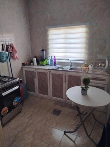 Dapur atau dapur kecil di العقبة