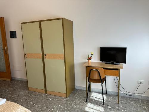 Μια τηλεόραση ή/και κέντρο ψυχαγωγίας στο Casa per Ferie Eden Cusmano