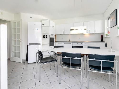 Dapur atau dapur kecil di Bogense Holiday Homes