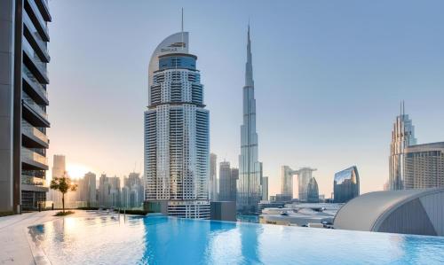Boulevard Point 3BR plus Maid Direct Access to DXB Mall