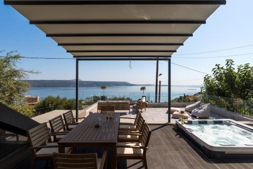 Villa Seaview Serenity - Jacuzzi & Panoramic Views