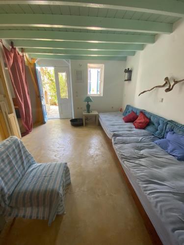 Χώρος καθιστικού στο Charming Villa in Symi