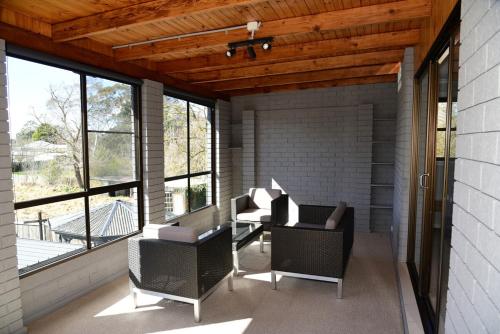 Zona de estar de The Kookaburra house in Moss Vale 5Br Pet friendly