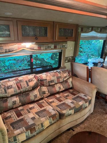 Χώρος καθιστικού στο Swift Hollow Luna Hideaway