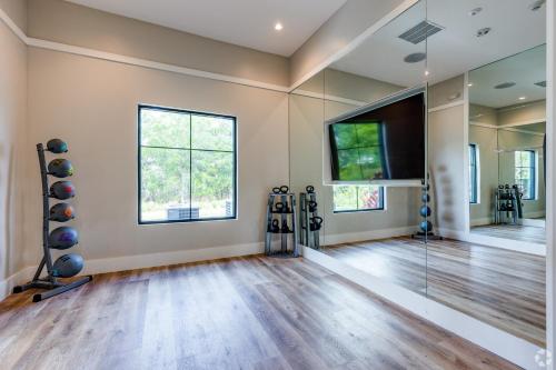 Pinnacle Apartments W Amenties by Heavenly Homes photo 20