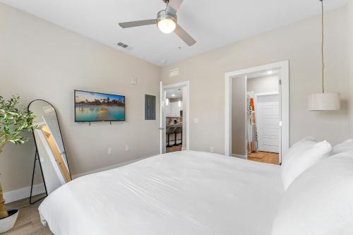 Pinnacle Apartments W Amenties by Heavenly Homes photo 13