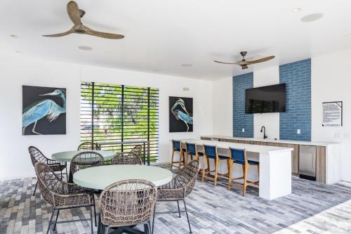 Pinnacle Apartments W Amenties by Heavenly Homes photo 32
