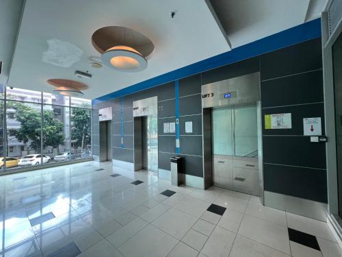 Φωτογραφία από το άλμπουμ του SS15 Courtyard Subang Jaya Sunway Designer Studio Suite Netflix WiFi σε Subang Jaya
