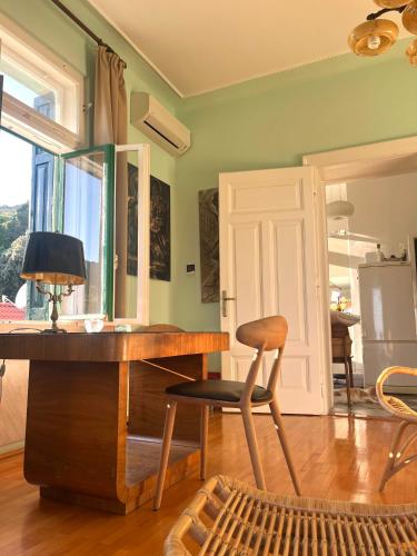 Penthouse And Piano Nobile PRKG WiFi Garden Near Beach Away From Roads