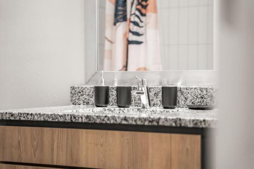 Adeline Apartments 15m to Parks, Pet Friendly, Free Parking by Heavenly Homes photo 29