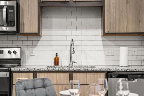 Adeline Apartments 15m to Parks, Pet Friendly, Free Parking by Heavenly Homes photo 23
