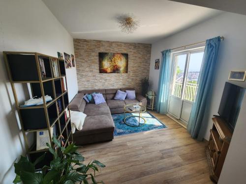 Apartment Golden Oak