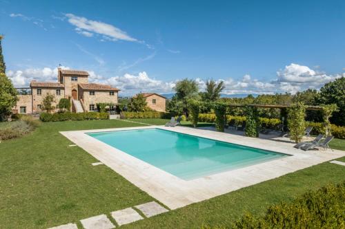 La alberca dentro o cerca de Agriturismo Merigge Wellness & Spa Montepulciano