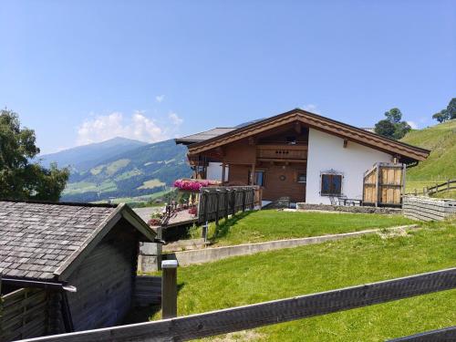 Nespecifikovaný výhled na hory nebo výhled na hory při pohledu z apartmánu