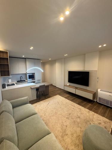 Central Apartment at New Bazaar