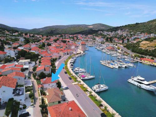 Waterfront Seaview Apartment Maria