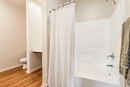 Big 3BD 2BA Apt with Pool and Gym near Venice Beach photo 22