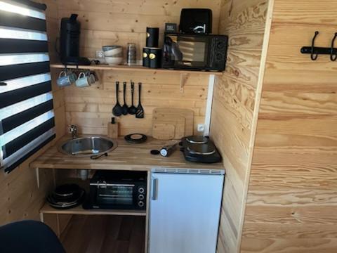 Η κουζίνα ή μικρή κουζίνα στο Le Chalet de Gaby