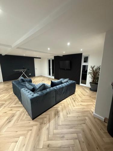 Gallery image of 2 Bedroom Apartment For Rent in Walsall