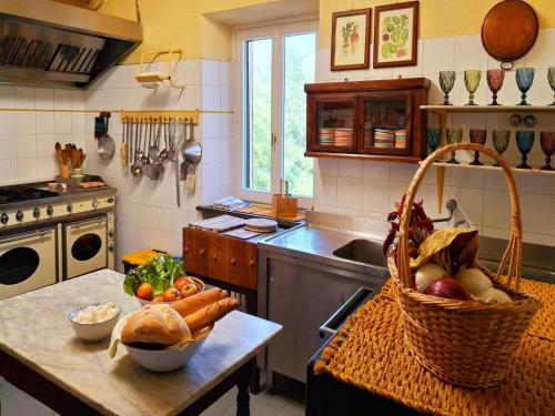 Dapur atau dapur kecil di Spacious Holiday Home in Radicofani