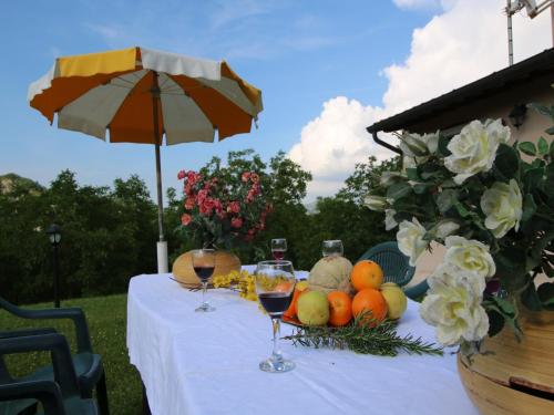 Bebidas en Mansion in Apecchio with Pool & Nature
