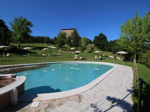 Bazén v ubytování Hill View Retreat w Pool nebo v jeho okolí