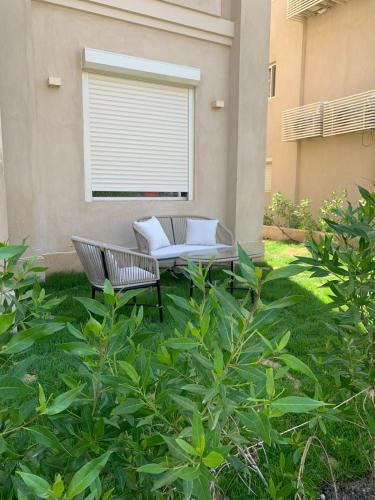 Gambar di galeri bagi Stylish Chalet with garden di Zāwiyat al ‘Awwāmah
