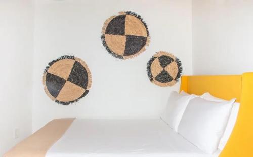 Letto o letti in una camera di Villa Island Paradise Apartments
