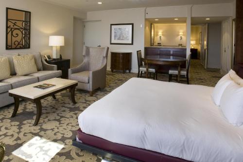 Hilton New Orleans Riverside, New Orleans (updated prices 2025)