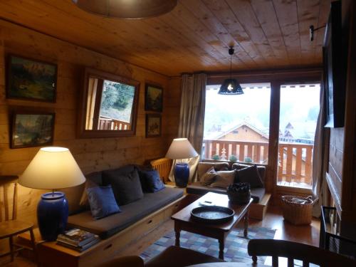 Duplex charmant 3 pièces, 6 pers, centre Méribel, proche pistes, WIFI - FR-1-411-990