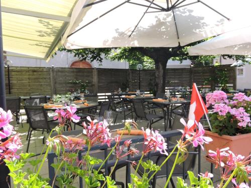 Jardín al aire libre en Auberge Communale de St-Légier