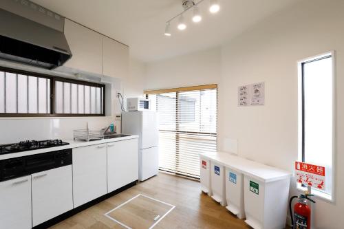 Life Town Nishirokugo - Spacious Haneda Airport Transit House - 20m to Haneda - Near Station