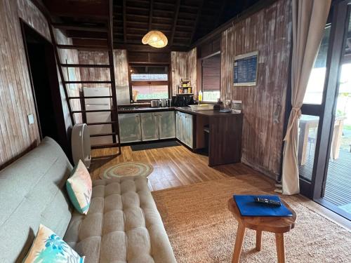 Bungalow Plage Boullaire-Moorea Dolphin Lodge