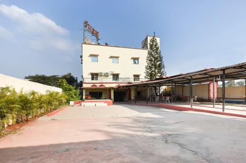 Gallery image of Hotel O Swaraj Resto and Lodging in Pune