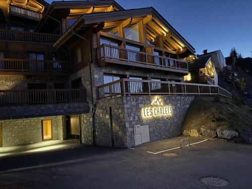 Appartement de luxe 4 adultes 2 enfants 3 chambres Méribel Mottaret location du samedi au samedi