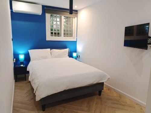 Blue Beach Apartment in Athens Alimos Kalamaki