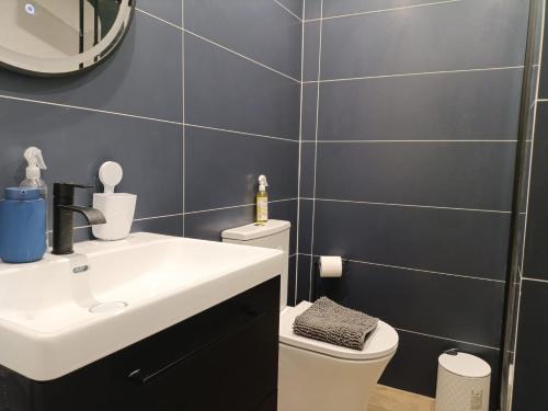 Blue Beach Apartment in Athens Alimos Kalamaki
